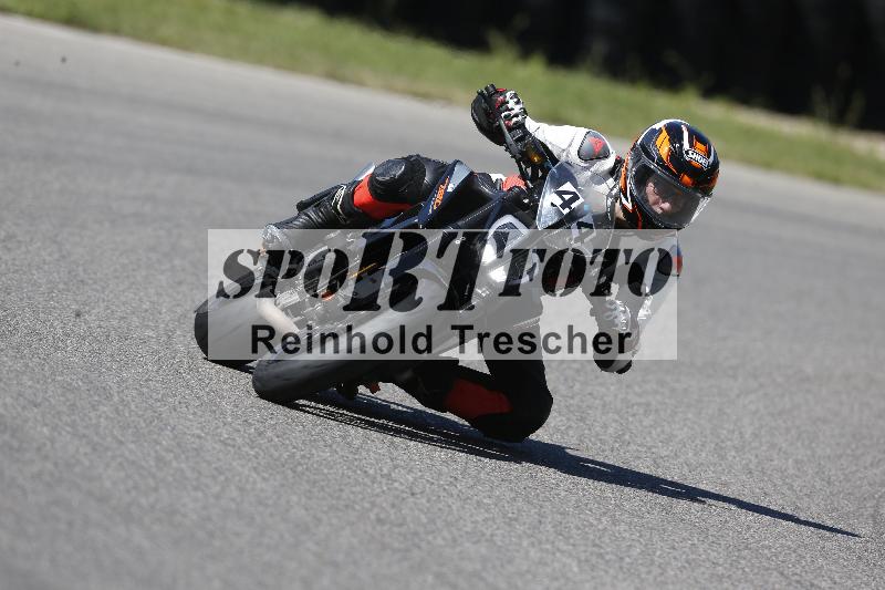 /Archiv-2025/48 25.08.2025 Cornu Master School ADR/blau-bleu/44